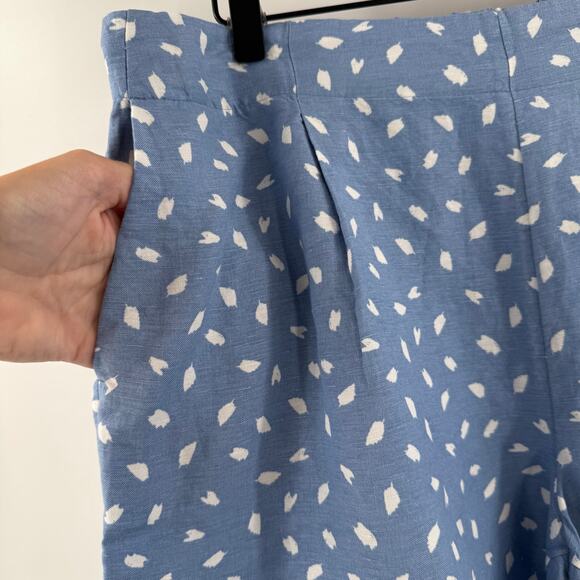LOFT ANN TAYLOR Shorts SZ Large Linen Blend Pleat Pull On Shorts Blue White Geo - Picture 4 of 8